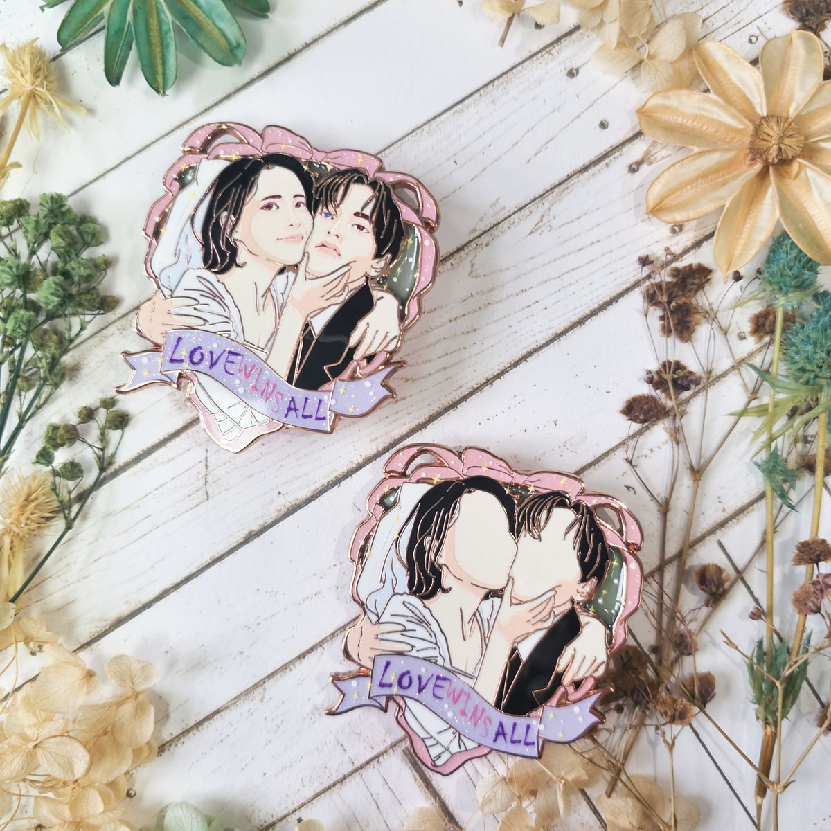 KoJikook's tweet photo. IU - Love wins all
which version do you like more?
#IU #lovewinall #btsv #taehuyng
#bts #army #btspin #btspins #pin #pins #enamelpin #enamelpins #btsfanart #smallbusiness #kpop #kpoppin #btspins #btspincollection https://t.co/TjTU8Dx4Eh
