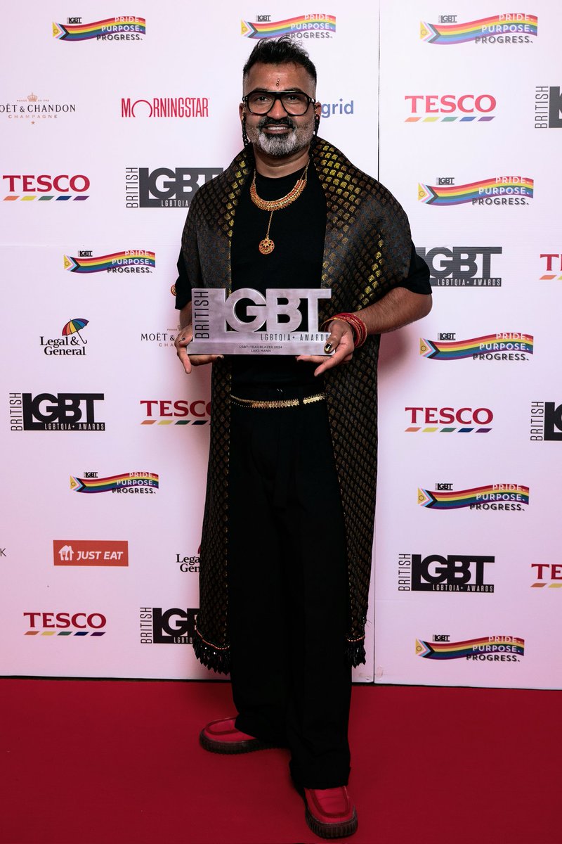 Laks Mann MBE (@laks_mann) on Twitter photo 🏆🏳️🌈 Winner | LGBT+ Trailblazer 24 | <a href="/BritLGBTAwards/">British LGBT Awards</a> 💖
Still processing receiving <1 week after MBE in 👑🎂 Honours List 24!
Night celebrating pivotal Queer changemakers, their finest achievements & allies/comrades that stand in solidarity
#BritishLGBTAwards #Trailblazer #Winne 🏆🏳️🌈 Winner | LGBT+ Trailblazer 24 | <a href="/BritLGBTAwards/">British LGBT Awards</a> 💖
Still processing receiving <1 week after MBE in 👑🎂 Honours List 24!
Night celebrating pivotal Queer changemakers, their finest achievements & allies/comrades that stand in solidarity
#BritishLGBTAwards #Trailblazer #Winne