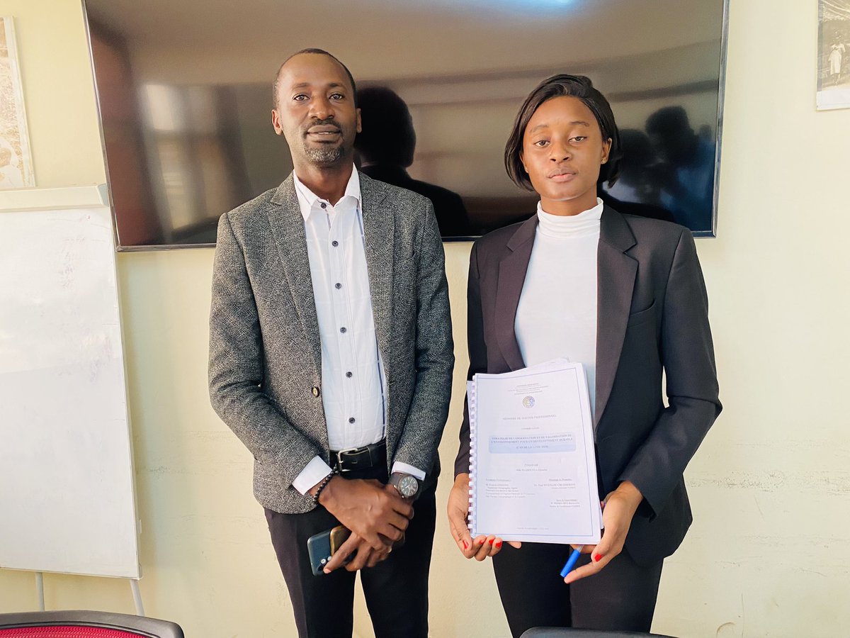 ongddb's tweet photo. Après 3 mois de Stage  à l’ONG DDB, Mlle #Djenaba #MASSOUNGA  a soutenu son #Master en Anthropologie sur le thème: #Stratégie de #conservation et de #valorisation de l’#environnement pour un #développement #durable : cas de la #LCOY au Gabon.  Avec mention #Bien @FranckOndeno https://t.co/zhh90urFVy