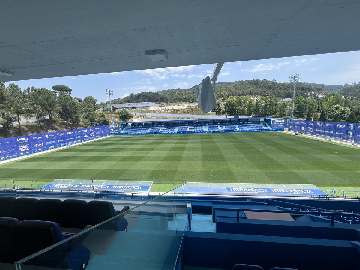 JandroNovoa's tweet image. Nueva casa 🏟️ 
Nuevo desafío 🇵🇹 ⚽️ 
Mismas ganas e ilusión 💪🏽
Apuntado al sol ☀️