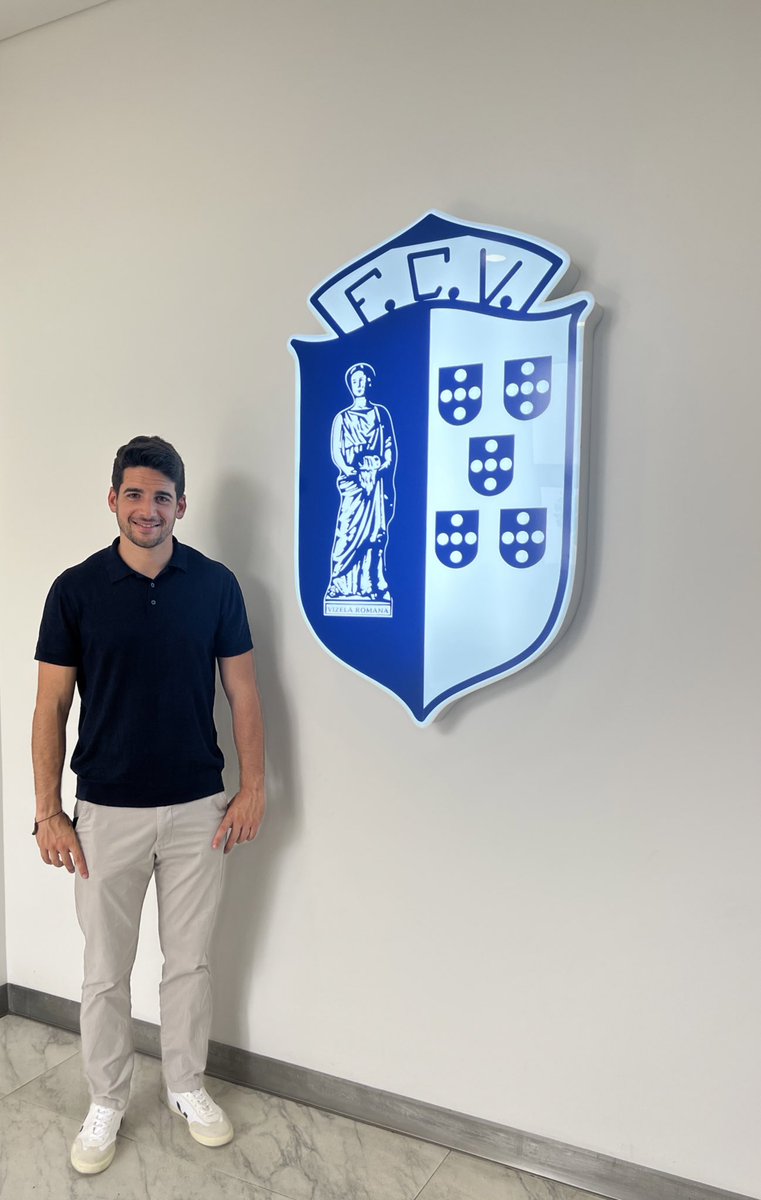 JandroNovoa's tweet image. Nueva casa 🏟️ 
Nuevo desafío 🇵🇹 ⚽️ 
Mismas ganas e ilusión 💪🏽
Apuntado al sol ☀️