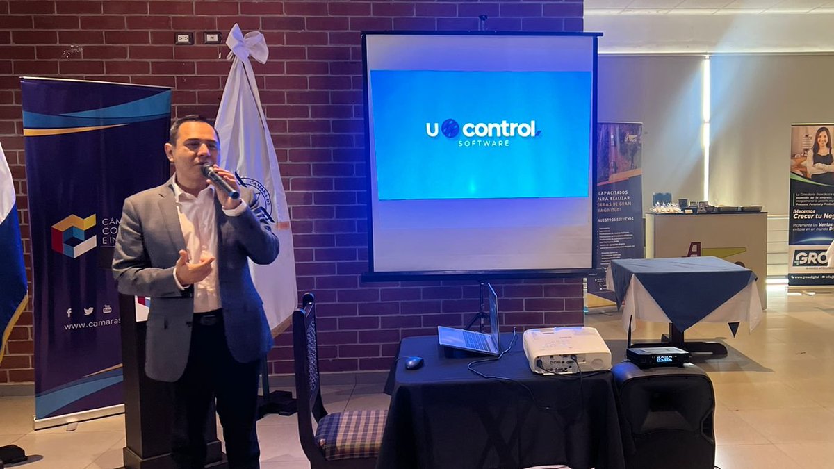 camarasal's tweet image. Jaime Carías, de #UControl, compartió la ponencia &quot;El ABC de la transformación digital en las #Pymes&quot;, durante la jornada de la #SemanaDelEmpresario realizada por #Camarasal filial #SantaAna.