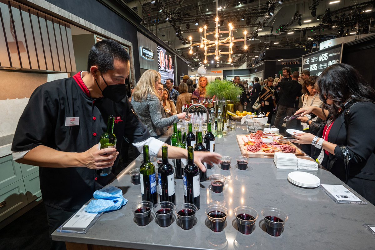 KBIS's tweet image. KBIS Uncorked was a highlight of #KBIS2024, featuring a panel discussion on human-centric design led by Veronika Miller.

The event brought together design pros &amp;amp; influencers to share insights and ideas on creating spaces that prioritize user experience and well-being.