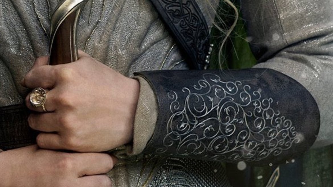 fellowshipsring's tweet image. these costume details we have been fed