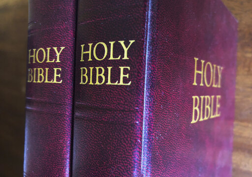 Oklahoma State Dept. of Education mandates the Bible be taught in public schools trib.al/IC5vVyU