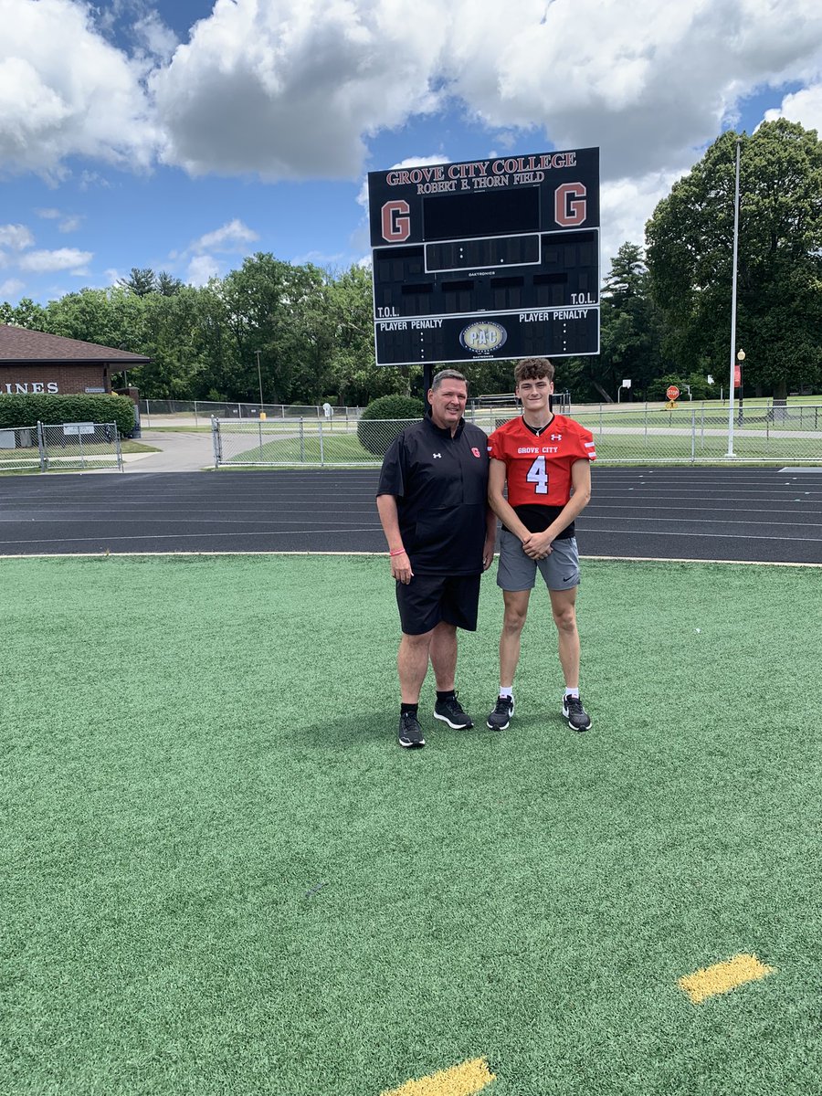 blake_skiles's tweet image. Had a awesome visit today @GCC_FB thanks to @CoachBBrest ! @FootballSailors