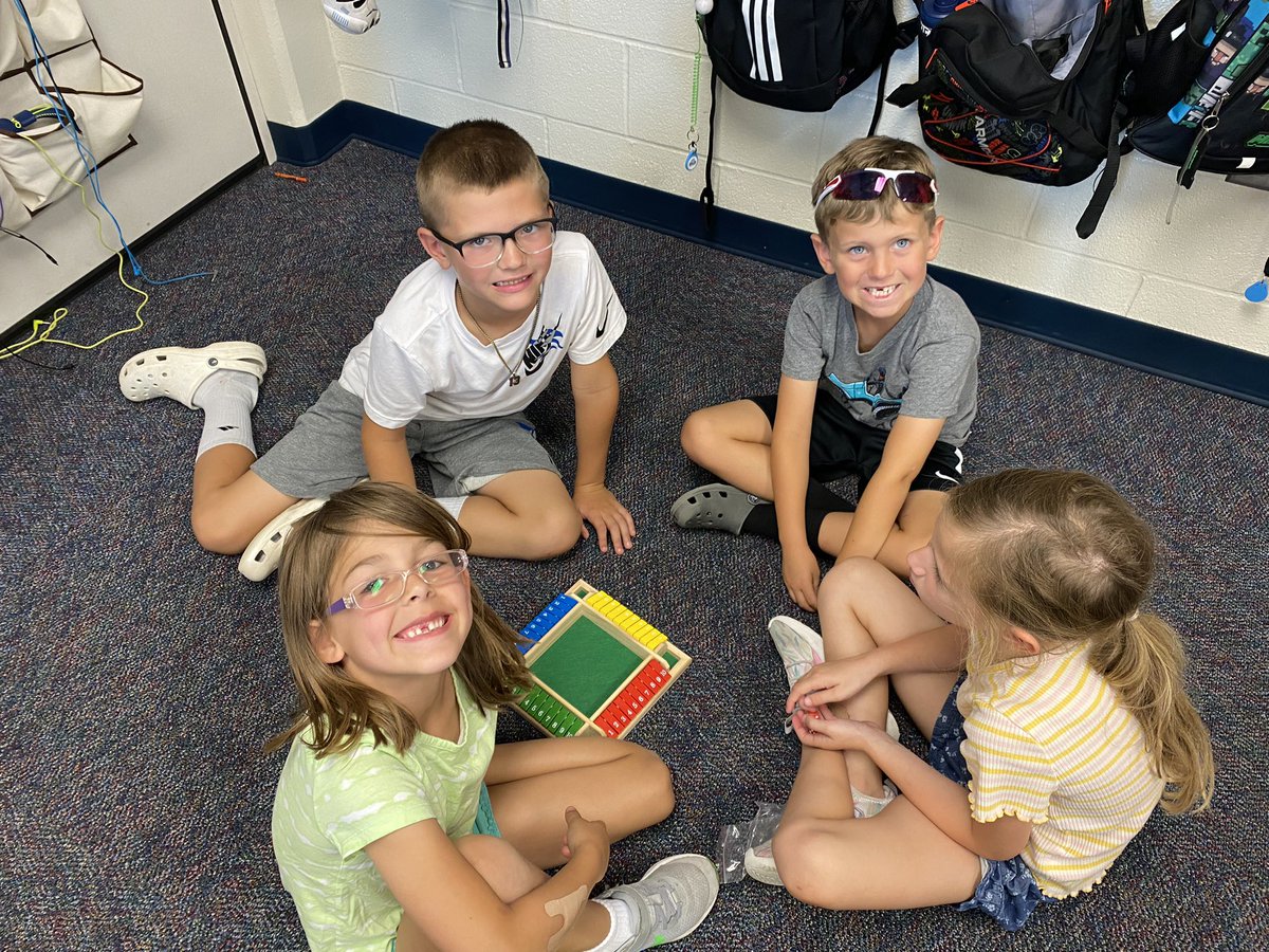 AFleckal's tweet image. We’ve learned a lot of different math games this summer!  Today we played our favorites!  @ShoalCreekStars @LPSSummerAdv #starssc #LPSSummer2024