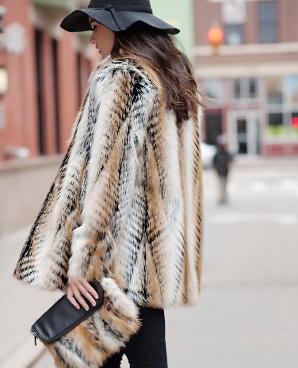 FabulousFurs's tweet photo. Who doesn't love #ThrowbackThursday ?  Sharing some of our favorite styles from years' past.  Comment below on your top picks!

#tbt
#DSFF #DSFabulousFurs #FabulousFurs #FabFurs #FauxFur https://t.co/XAp8IIMy1C