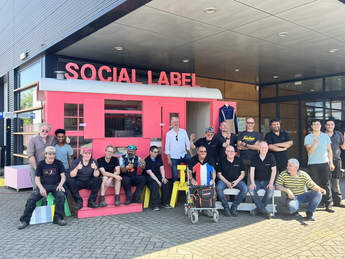 Gisteren met #fabriekontour naar houtwerkplaats #Woodworks <a href="/breda/">Gemeente Breda</a> <a href="/stgamarant/">Amarant</a> live workshops, podcasts,