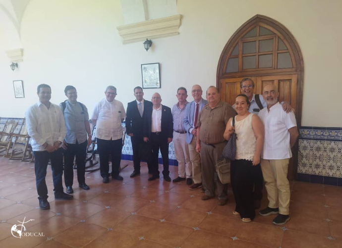 Oducal's tweet photo. 👥El día de hoy se dio cierre al II Congreso Internacional Humanismo 4.0 “Retos y perspectivas antropológicas para el siglo XXI” realizado en la ciudad de La Habana, Cuba.

👉Leer noticia completa: https://t.co/HaB1KTmRw0

#ODUCAL #humanismo https://t.co/NYc1fN2iEl