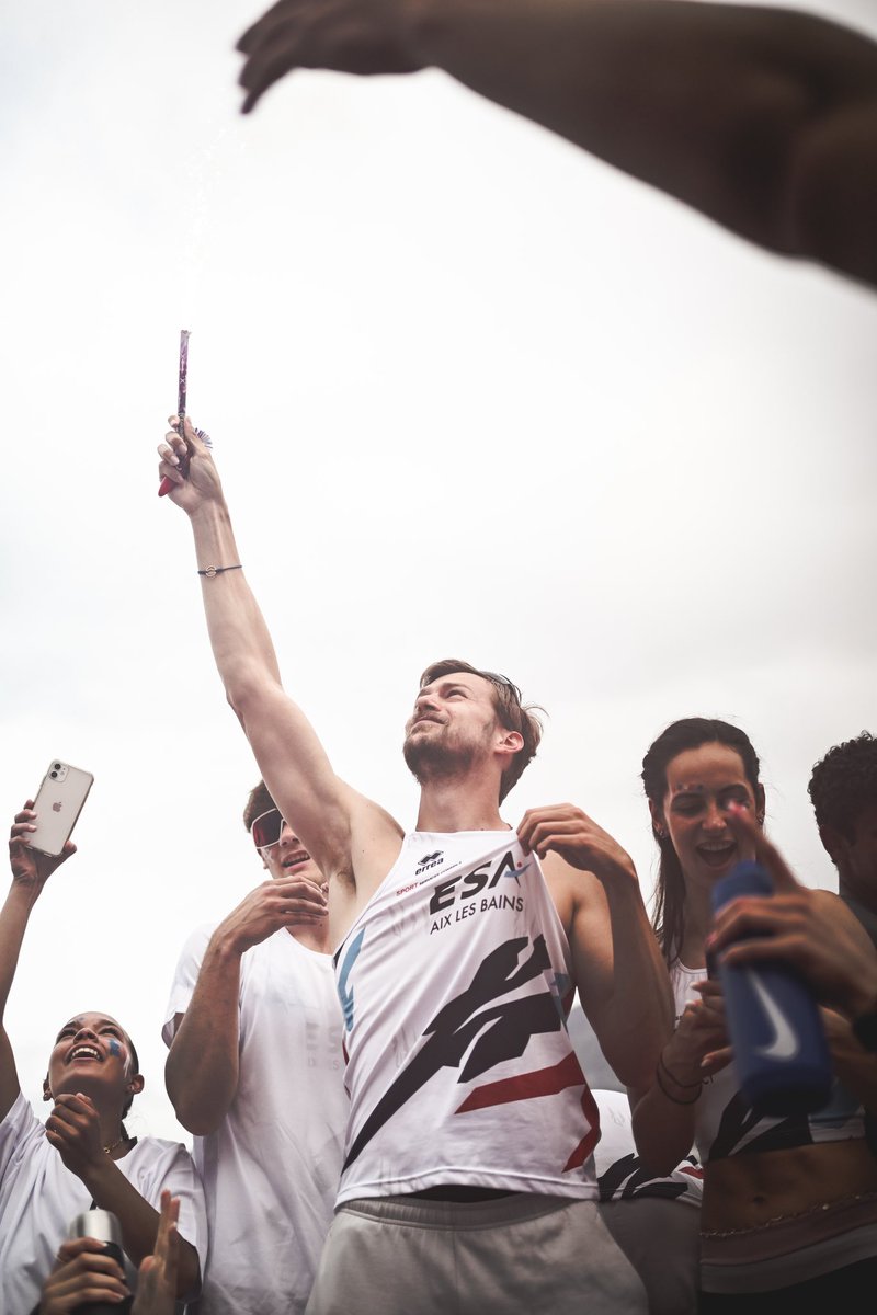 ESAthle's tweet photo. Difficile de l’accepter.. 🥲

L’un des plus beaux palmarès de l’athlétisme français se retire de la piste.

Il nous aura fait rêver plus d’une fois. Ton passage au club restera gravé à jamais.

Merci pour tout Christophe 🙌

📸 : @MathildeLAzou https://t.co/HcSixlQzFZ