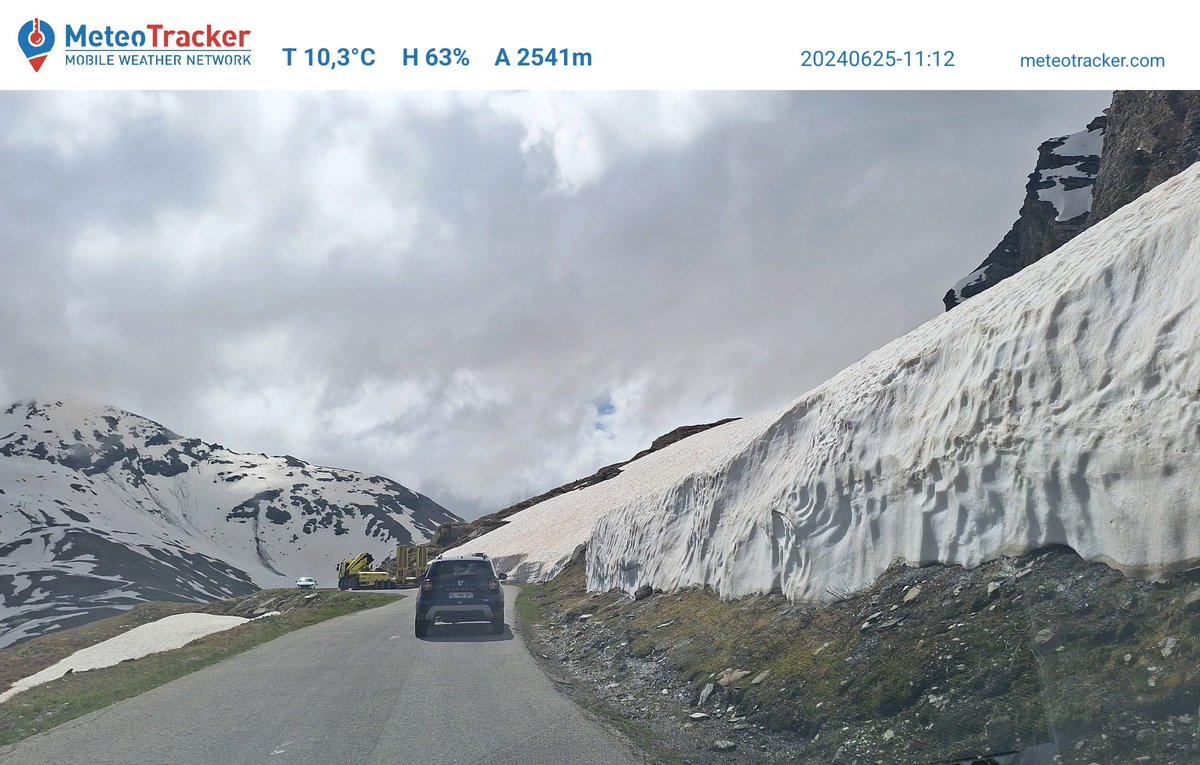 MeteoTracker's tweet image. Col de Iseran (2764 m), the highest pass in the Alps.

Thanks to Giampaolo Rizzonelli for the beautiful MeteoPhotos and the very interesting MeteoTracker session!