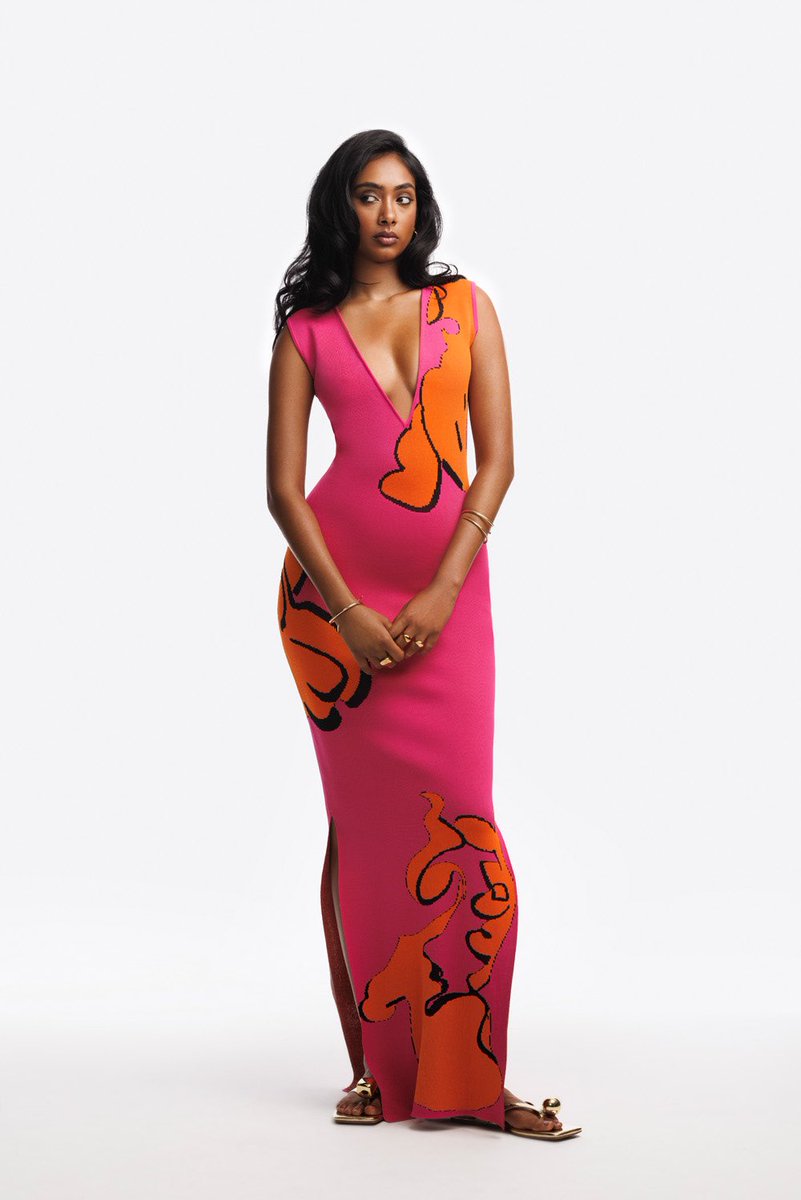 AnifaM's tweet photo. I love them all, but here are a few of my faves from our new collection. Play with somebody else, but not Hanifa.

https://t.co/4o2XavHYFi https://t.co/O2gW6gY3NN