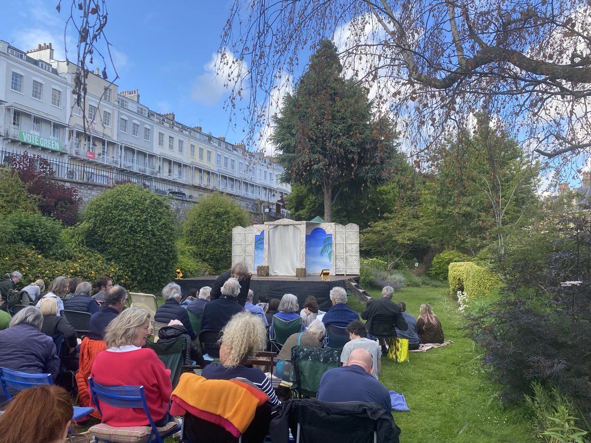 Warminster English tweet media