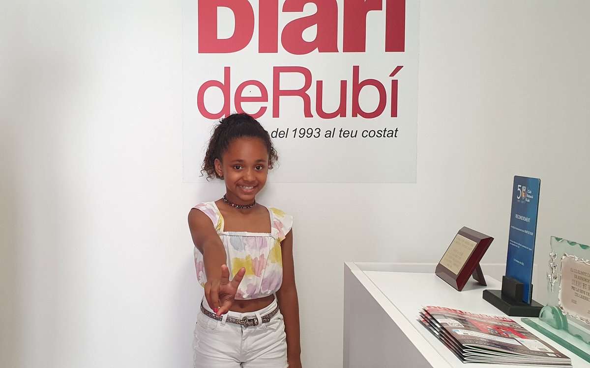 DiarideRubi_'s tweet photo. La rubinenca Ivet Costa ens explica com ha estat el seu pas pel talent musical d'Antena 3: "Participar en La Voz Kids ha estat un somni i m'agradaria repetir" https://t.co/lTOl1BRdrL #rubicity @LaVozKids #talents #musica #programes #cant #passions https://t.co/pVJ7tJWqlv