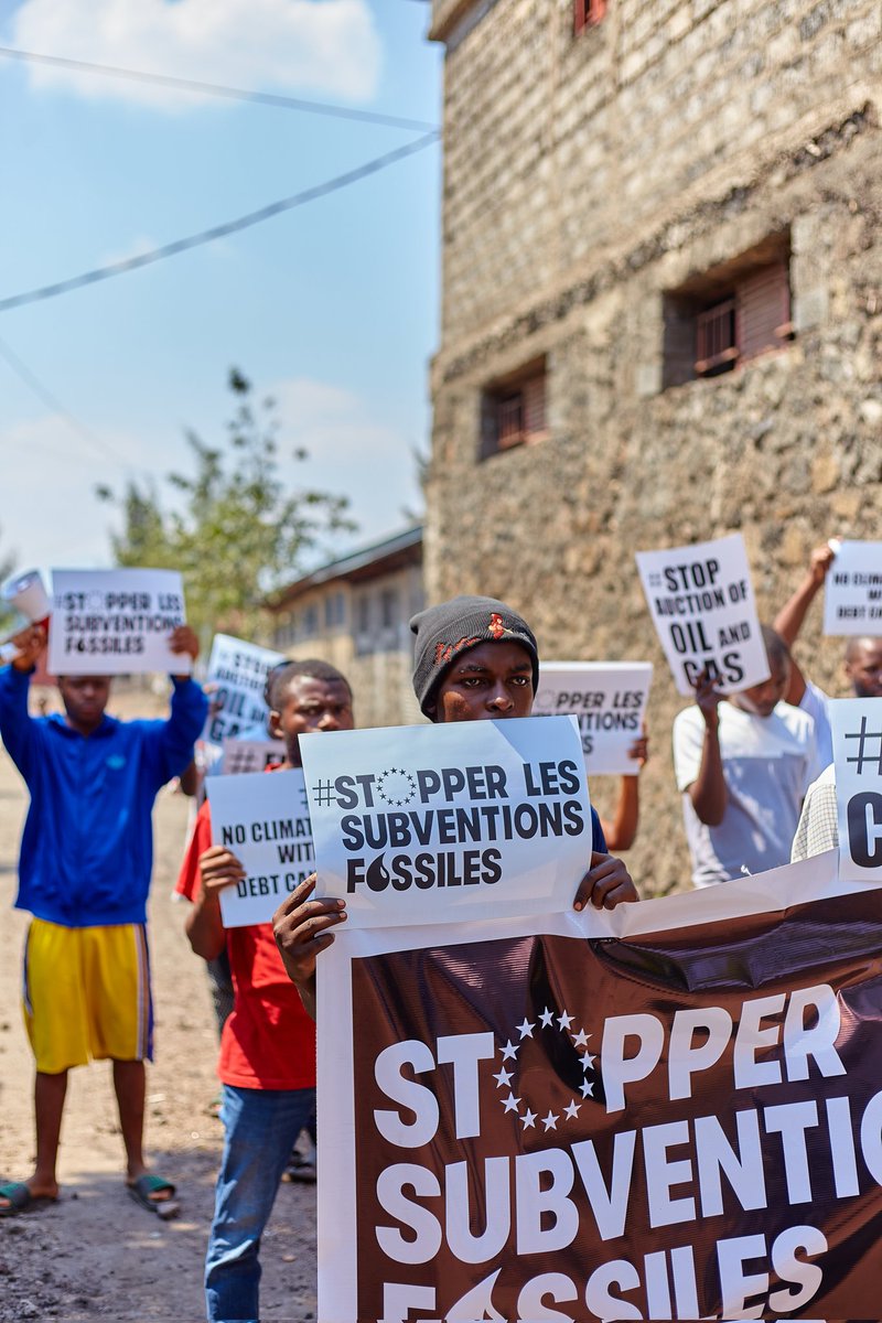 XR_RUTSHURU's tweet photo. #Stoppez les subventions des fossiles! https://t.co/T5k5nAph7n