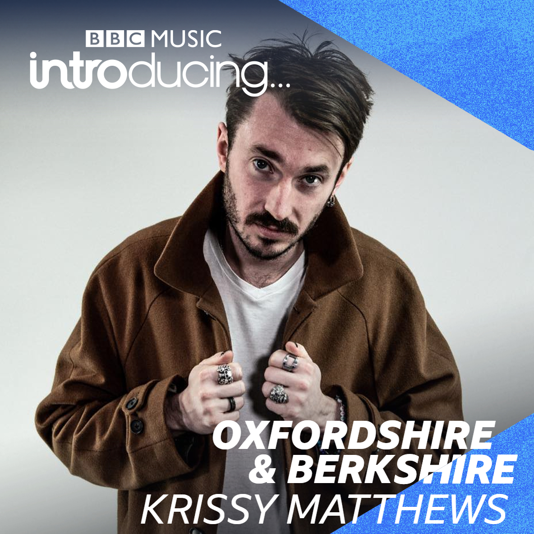 BBC Berkshire (@bbcberkshire) on Twitter photo Thursday night from 8 = incredible new music! 🙌 This week <a href="/DaveGilyeat/">Dave Gilyeat</a> meets blues guitarist <a href="/KrissyMatthews/">krissymatthews</a>, <a href="/dollymavies/">Dolly Mavies</a> looks forward to <a href="/glastonbury/">Glastonbury Festival</a> & Hannah has a 'How To...' look after your voice! 🎤
🔊 Listen live & on the podcast ⤵️
bbc.in/4cx5SJD Thursday night from 8 = incredible new music! 🙌 This week <a href="/DaveGilyeat/">Dave Gilyeat</a> meets blues guitarist <a href="/KrissyMatthews/">krissymatthews</a>, <a href="/dollymavies/">Dolly Mavies</a> looks forward to <a href="/glastonbury/">Glastonbury Festival</a> & Hannah has a 'How To...' look after your voice! 🎤
🔊 Listen live & on the podcast ⤵️
bbc.in/4cx5SJD