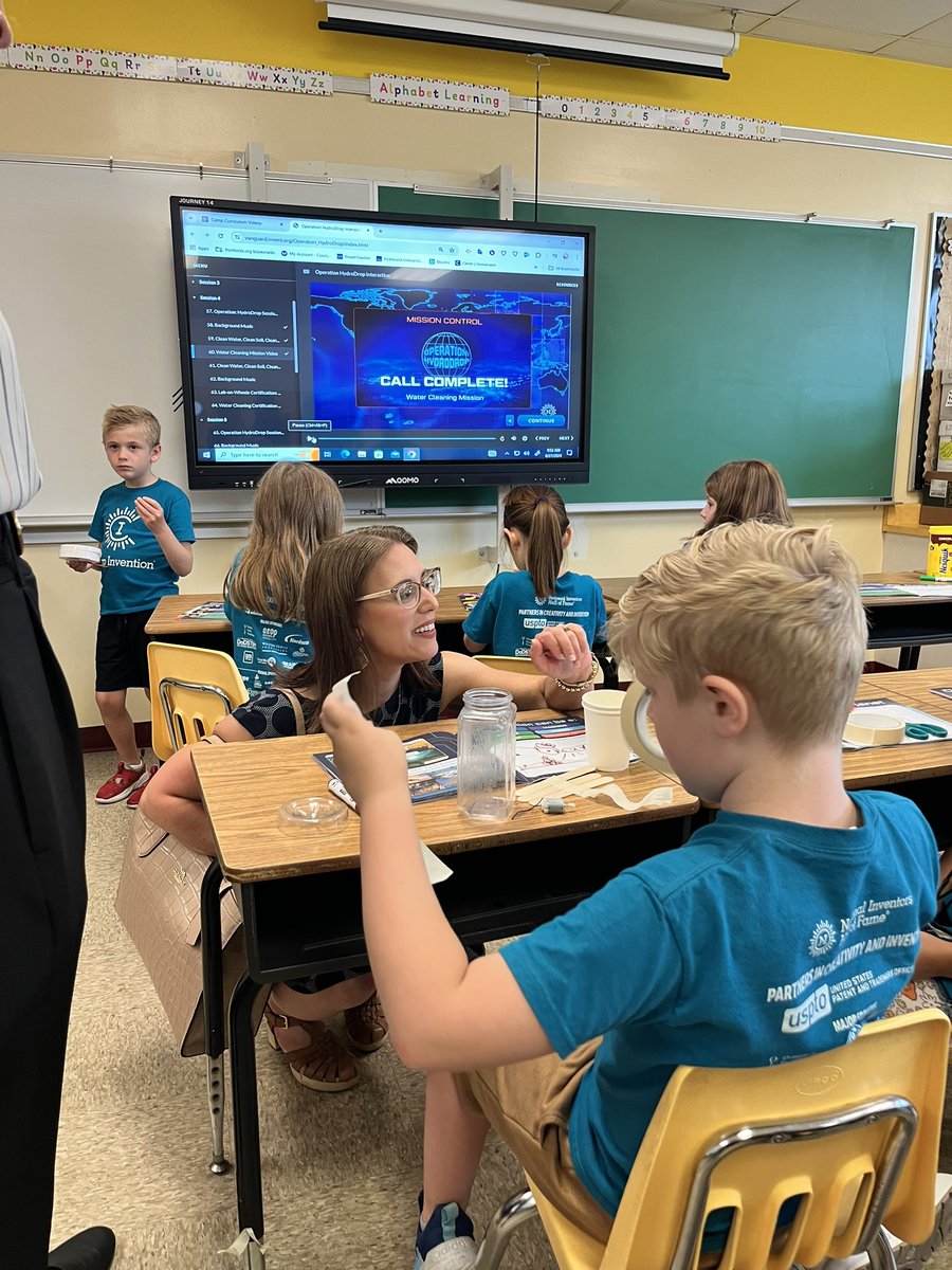BerylBrownPic's tweet photo. Actual reality: Ohio’s educators who choose to spend their summer serving our diverse &amp; unique children by providing innovative learning opportunities. @CampInvention hands-on, fun, easy to use curriculum and materials for STEM summer programming. The kids were having a blast! https://t.co/xTymUrl4tl