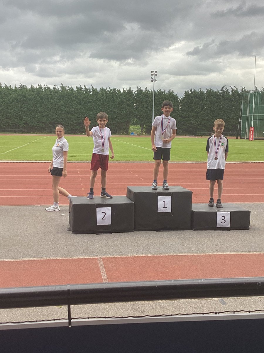 Wood_Fold_PE's tweet photo. All of our Year 3/4 children have now made it through to the Finals night! Congratulations goes to Arthur for achieving the Silver🥈medal in the boys jumping event and to Lyla &amp; Jasmine for winning Gold 🥇🥇in the girls throwing &amp; jumping event! @WoodFoldPrimary @cathi2122 #proud https://t.co/SXa2EDhzP8