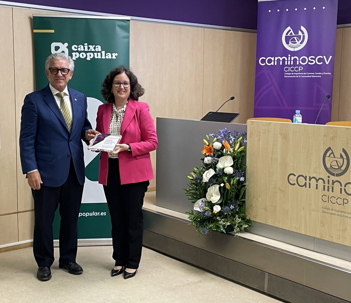 Reconocimiento a la mejor divulgación a la sociedad de la profesión de la ingeniería de Caminos, Canales y Puertos en la Comunitat Valenciana a <a href="/Isabel_Domingo/">Isabel Domingo</a>.

<a href="/lasprovincias/">LAS PROVINCIAS</a>