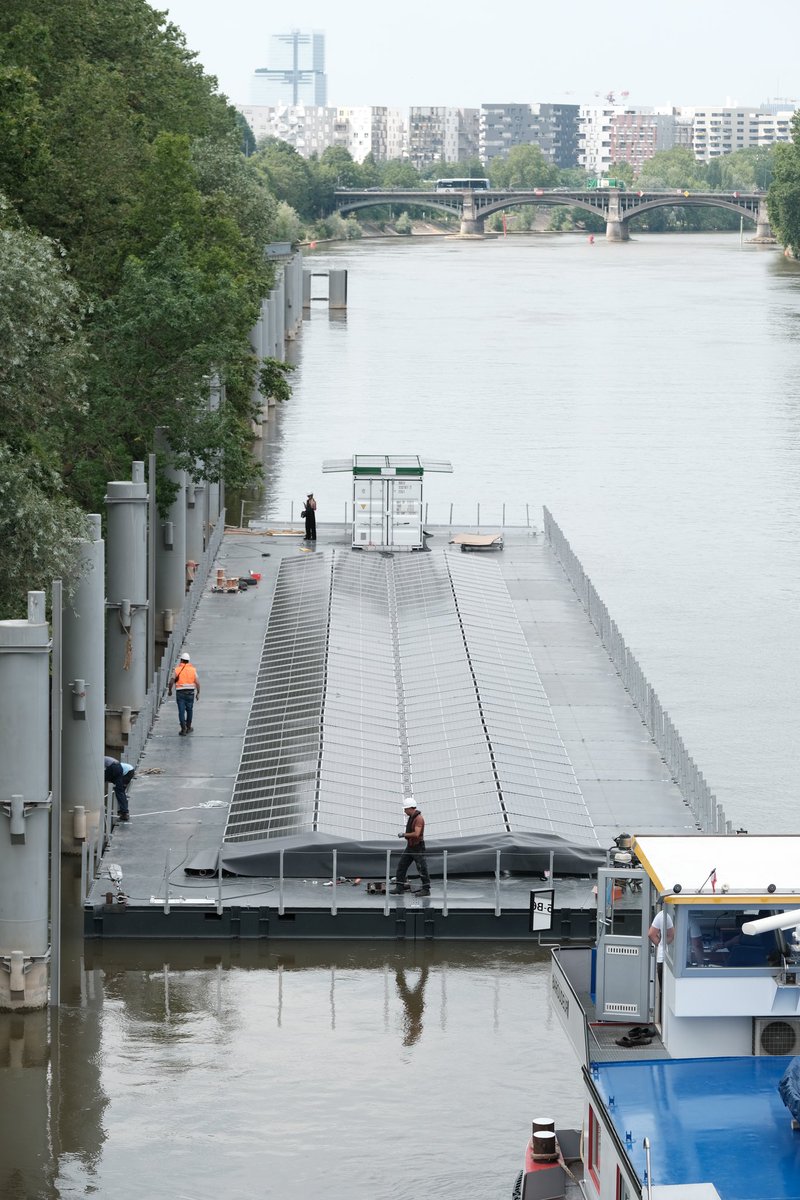 Au village des athlètes, <a href="/EDFofficiel/">EDF</a>, @EDFENR_Officiel, <a href="/dalkia/">Dalkia</a> et <a href="/Izivia/">IZIVIA</a> déploient des solutions énergétiques innovantes au service de la décarbonation ! 
C’est beau, c’est propre et ça fonctionne 🤗 
Vivement les #JOP #Paris2024 🤺