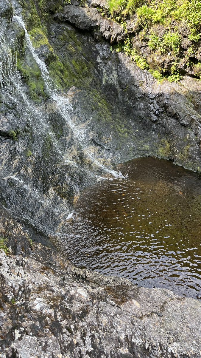 NorthWestFoss's tweet photo. After a little paddle I enjoyed #SitClub ⁦@keswickbootco⁩ #MossForce #BootsOff https://t.co/B2YKupB1qj