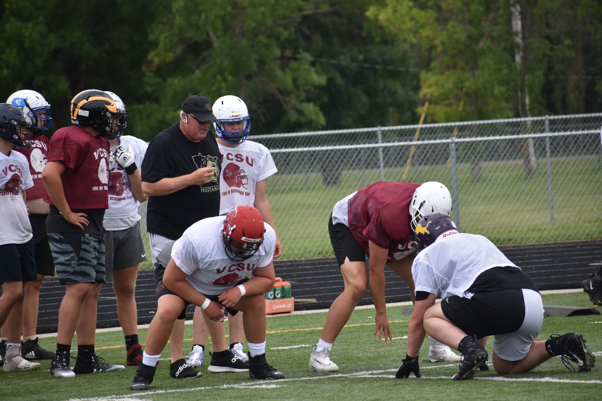 GreggHorner's tweet image. The LOS is filling up!  Overnight registration for the VCSU Line of Scrimmage Camp is now closed.  Commuter registration remains open.  You can still get here and get better.  #thisaintnosoccercamp  vcsufootballcamps.com