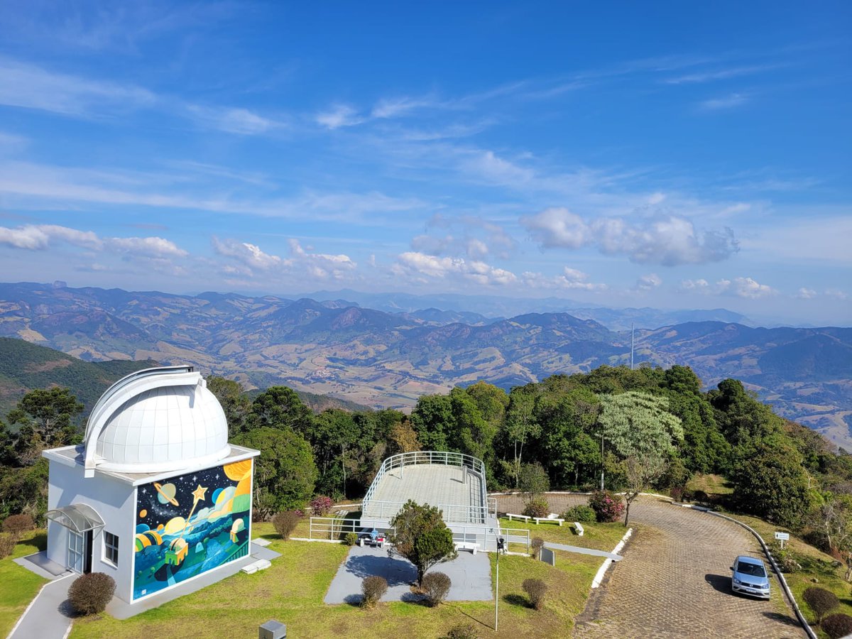 Nosso trabalho hoje foi especial no Observatório do Laboratório Nacional de Astrofísica. #UaiMeConta #ciênciadeMinas <a href="/fapemig/">FAPEMIG</a>
