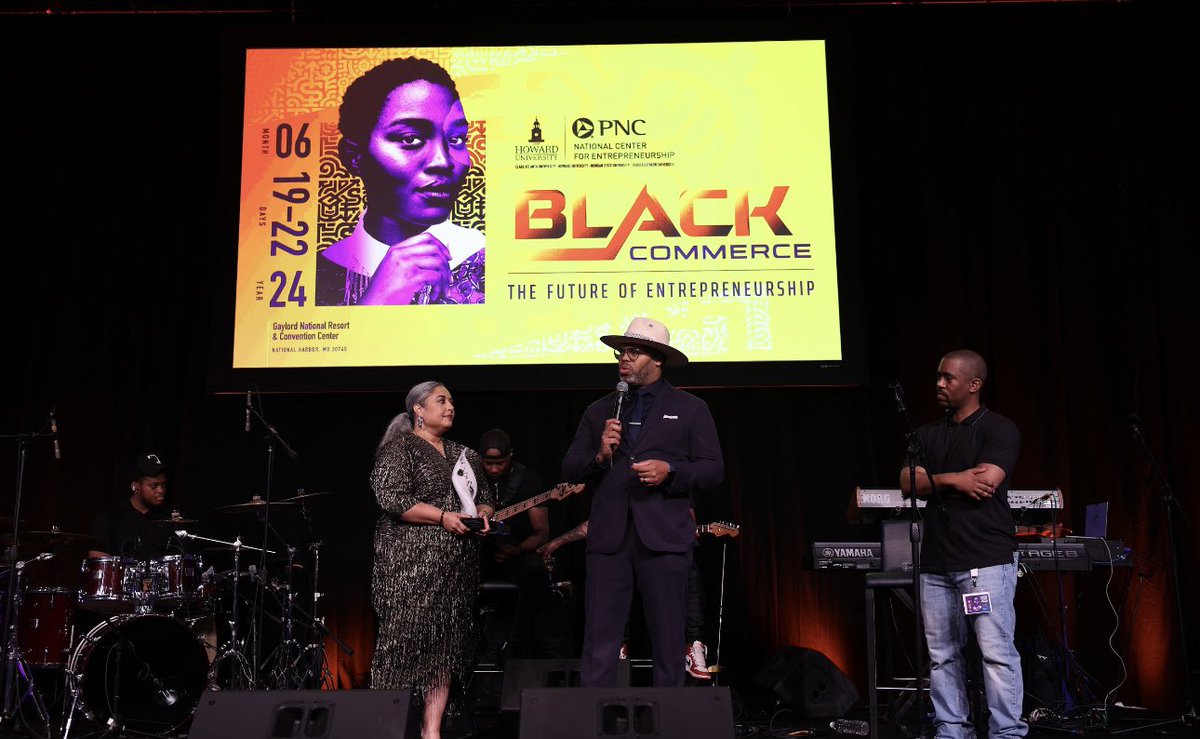 hupnc_center's tweet photo. ๐โก๏ธ Get a look into day 1 of the #BlackCommerceConference ! #blackcommerce #entrepreneurship https://t.co/eFuKAG6TZh
