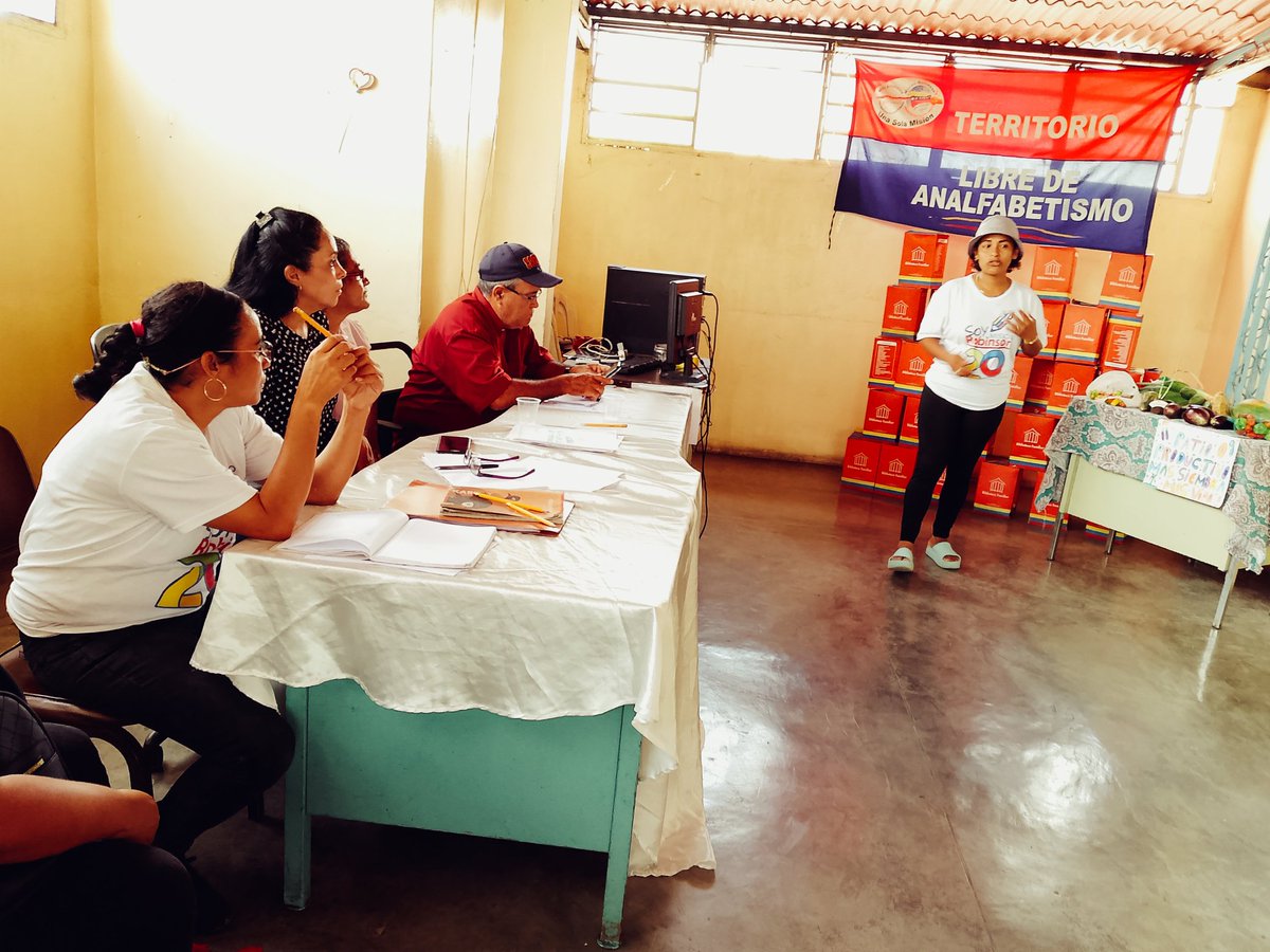 guarico_mision's tweet photo. #Enterare|| En el Municipio Juan Germán Roscio Nieves se realizó el " 6to Encuentro de Experiencias Pedagógicas y Productivas de la Misión Robinson".
#NicoCuadraConmigo
@NicolasMaduro
@_LaAvanzadora
@Sociabolivarian
@MisinRobinsonP2 https://t.co/dizG8ztaXg