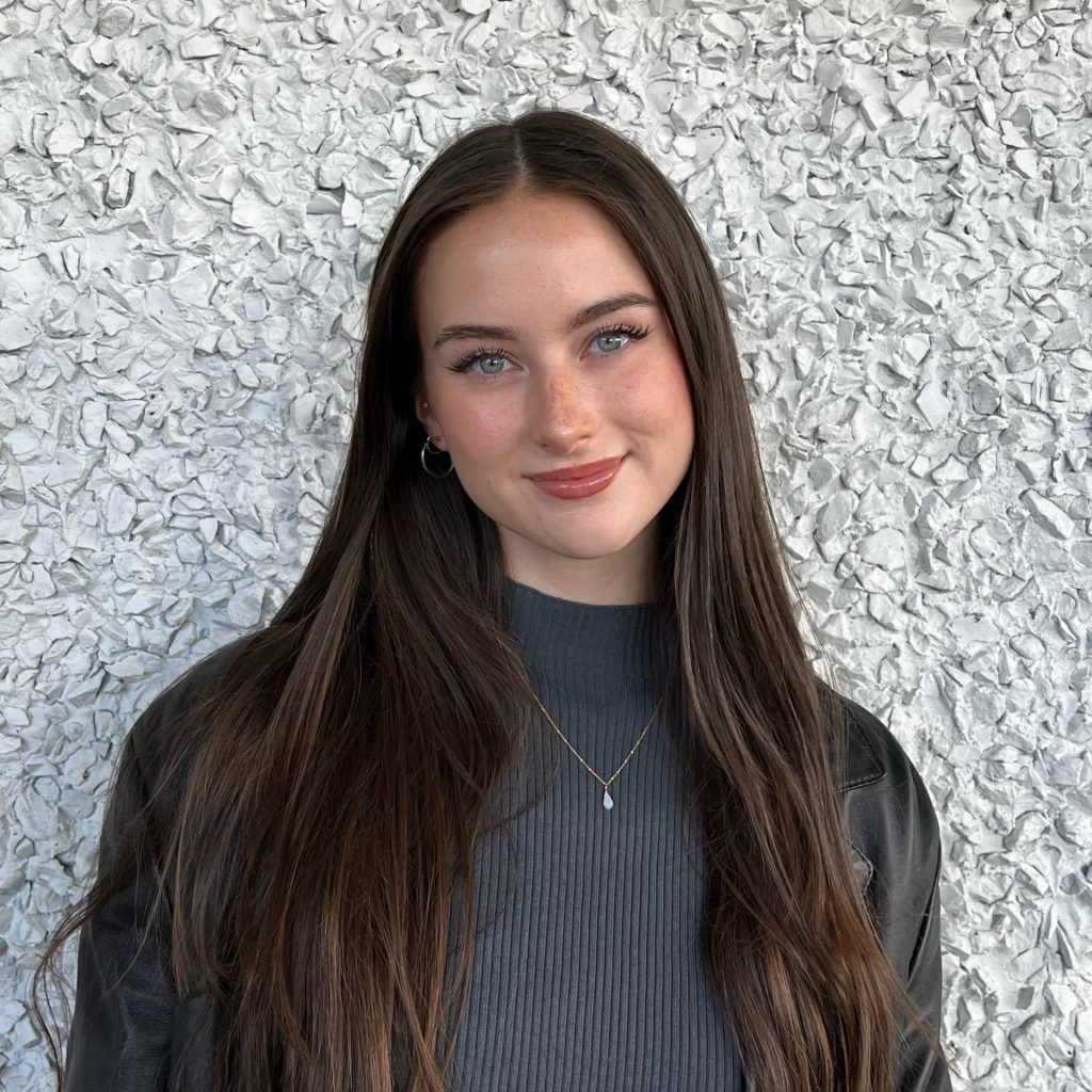 Congrats to Jamie Morrison (<a href="/jamieamorrison/">Jamie Morrison</a>; <a href="/BrainbBri/">Bri</a> lab) on her <a href="/CIHR_IRSC/">CIHR</a> CGS-M! She is researching why brain injury survivors show cognitive improvement after using NeuroTracker, a video game that strengthens connections in the brain

uvic.ca/medsci/news/cu…