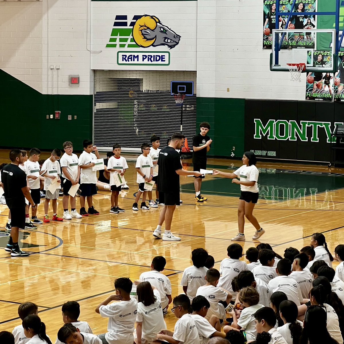 DArriaga (@darriaga_eces) on Twitter photo So grateful for <a href="/MontwoodHoops/">Montwood Boys Basketball</a> and Coach Mr. Tucker for the well organized Basketball Camp. My girls had a great time! So grateful for <a href="/MontwoodHoops/">Montwood Boys Basketball</a> and Coach Mr. Tucker for the well organized Basketball Camp. My girls had a great time!