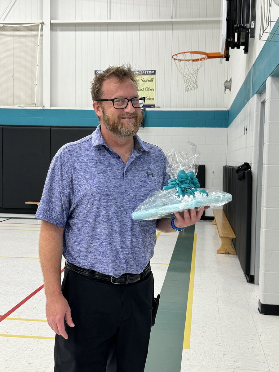 Annunciation tweet media