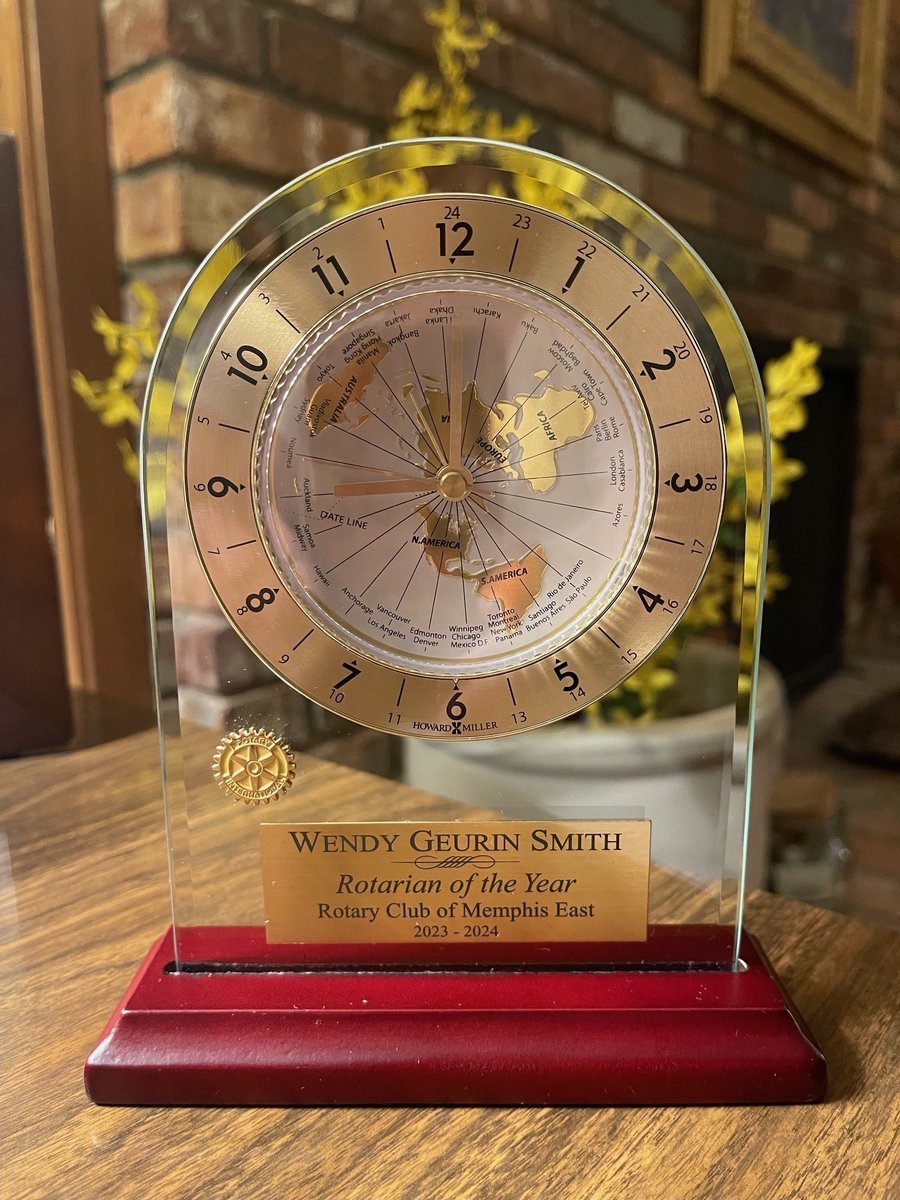 Congrats to EP Shareholder Wendy Geurin Smith for receiving the Rotarian of the Year Award from the Rotary Club of Memphis East for 2023-2024. Well deserved!