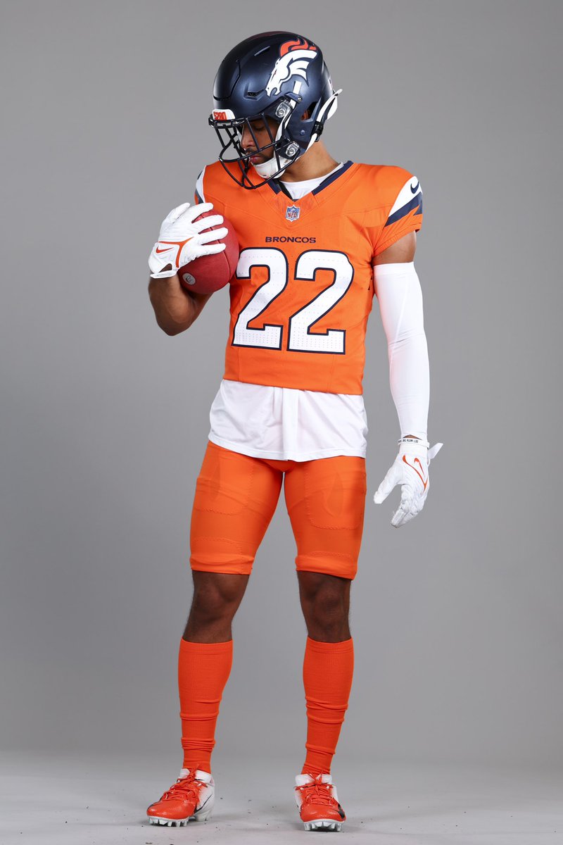 Brandon Jones (@blessedjones33) on Twitter photo Year 5.. #Broncoscountry Year 5.. #Broncoscountry