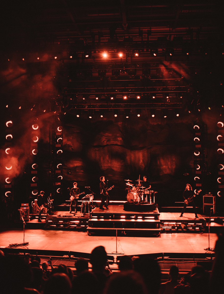ThirdEyeBlind's tweet photo. R E D  R O C K S 🎸

📸 IG: @quinnmb https://t.co/t6WTSaZQtw