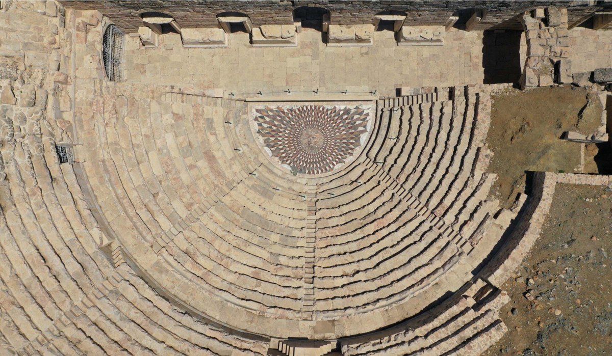 wana_visualss's tweet photo. 2.000-year-old Medusa mosaic, which adorns the orchestra section of Odeon in the ancient city of Kibyra in Burdur, Turkey. 🇹🇷 https://t.co/o6ollX5tV9
