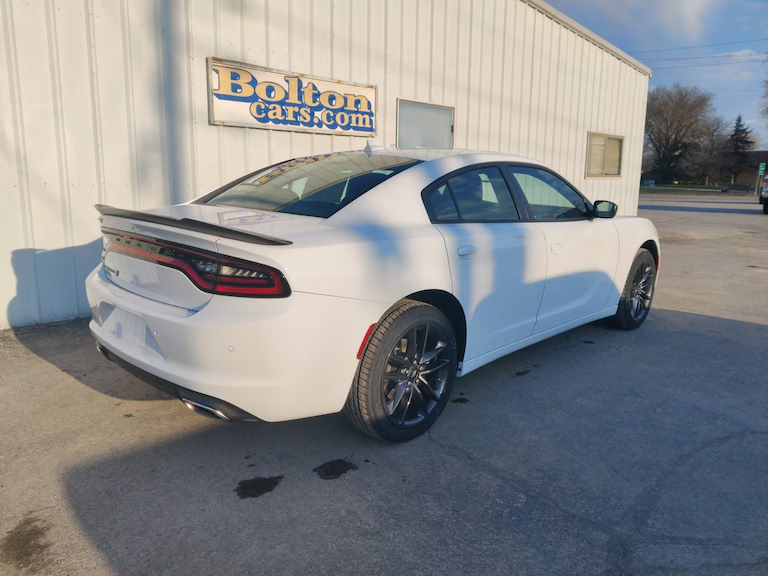Bolton_Dodge's tweet image. Discover the fusion of style and substance in the 2023 Dodge Charger SXT AWD! 

Its 8-speed automatic transmission, power moonroof, and GPS navigation are ready to suit your driving pleasure. It's time to hit the road and leave your mark!

bit.ly/3VqsLHW

#DodgeNation
