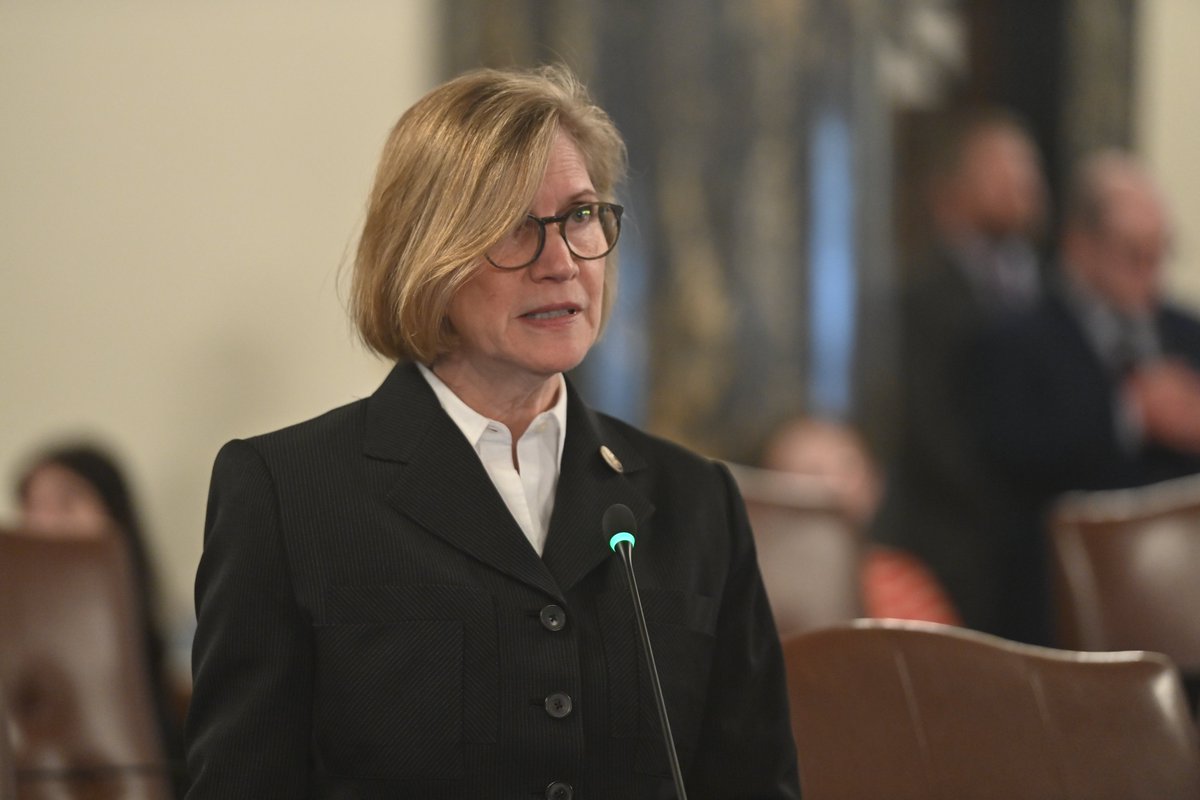 Yesterday, House Bill 5055 was signed into law, which will bring new incentives for microchip manufacturers to come work in Illinois and hire more staff. This  will bring new jobs to our community and make Illinois a leader in Innovation!

Read more: bit.ly/4czRuQQ