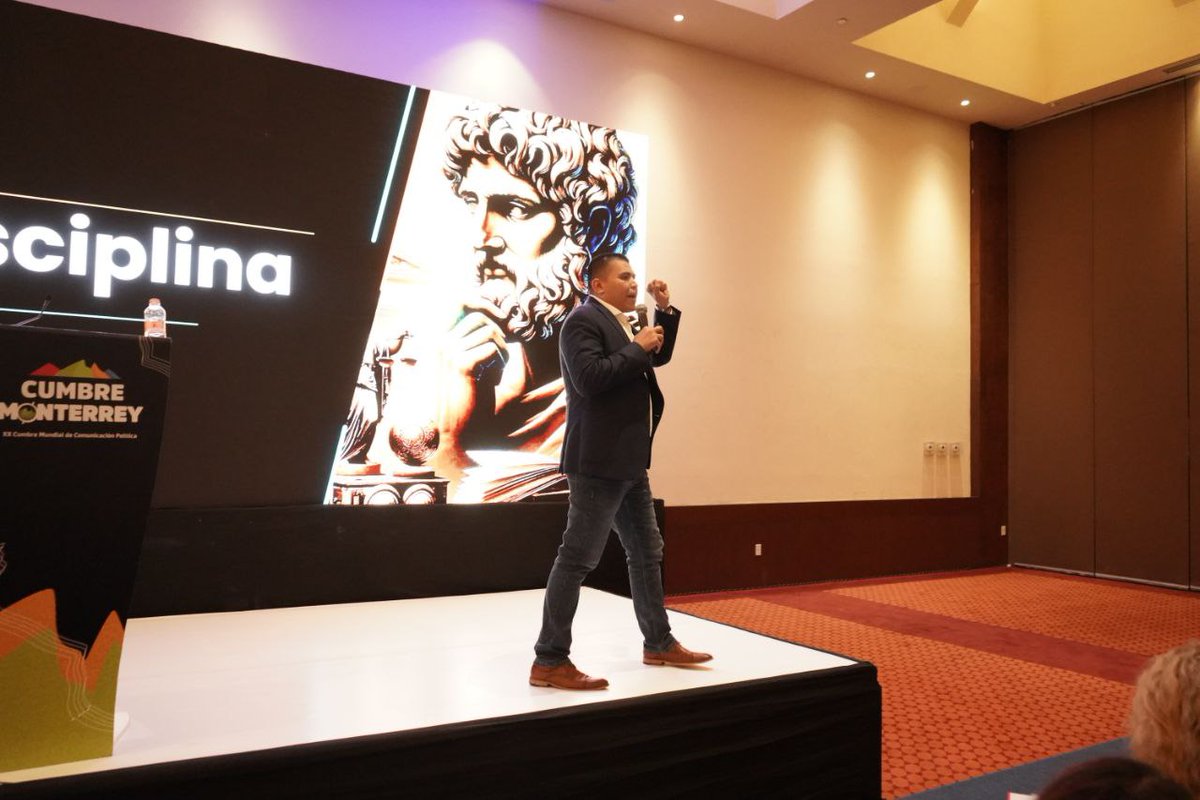 🧏 "Para dejar un legado hay que escuchar y saber escuchar" - @ceferinojandres en #CumbreMonterrey
<a href="/CumbreCP/">CumbreCP</a>
<a href="/CumbreOnline/">Cumbre.Online</a>