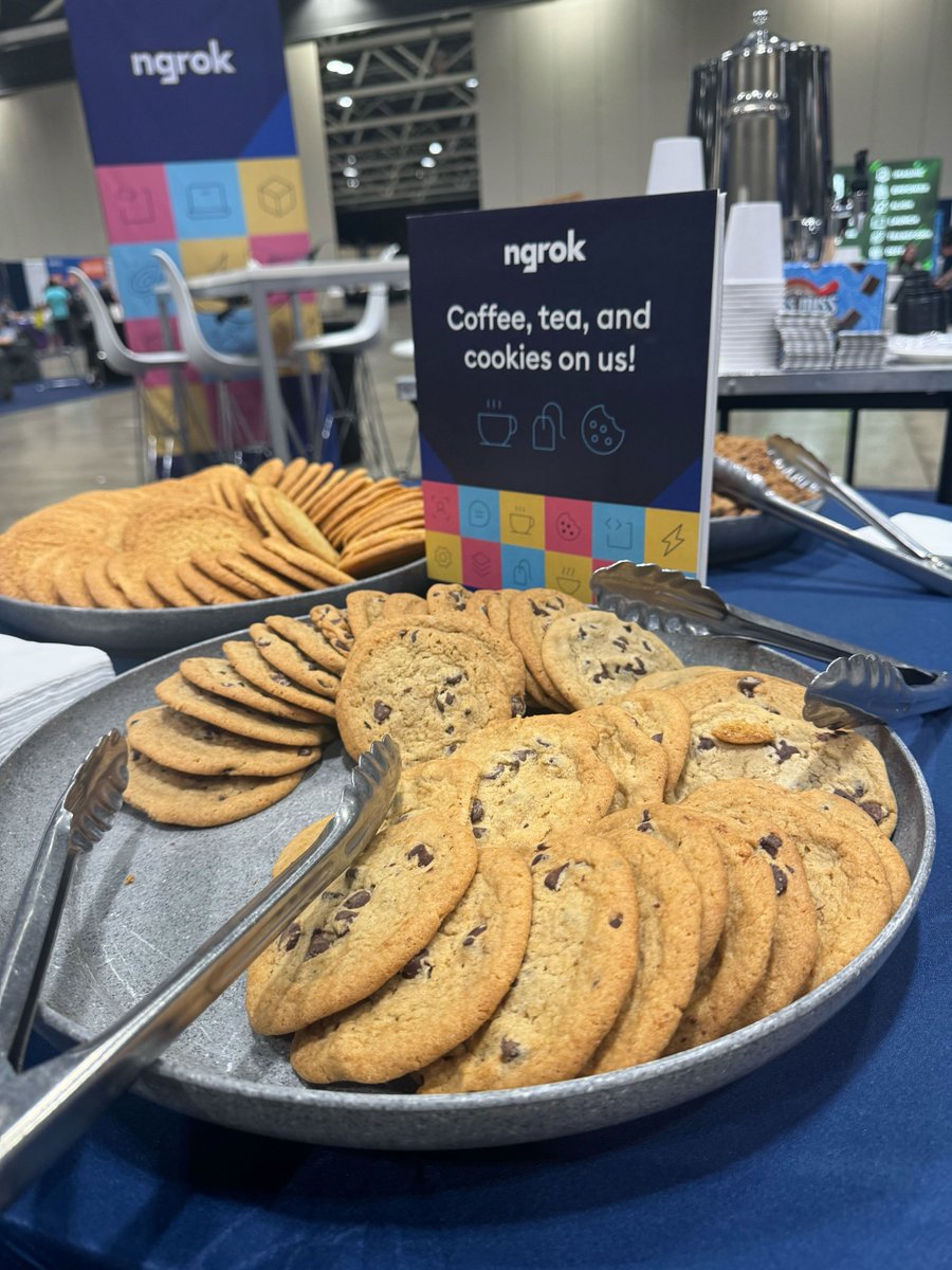 ngrokHQ's tweet image. Day 1 at #KCDC2024 is buzzing! 

Be sure to swing by booth #201 to meet the ngrok team and grab some cookies, coffee and tea on us! 🍪☕🍵