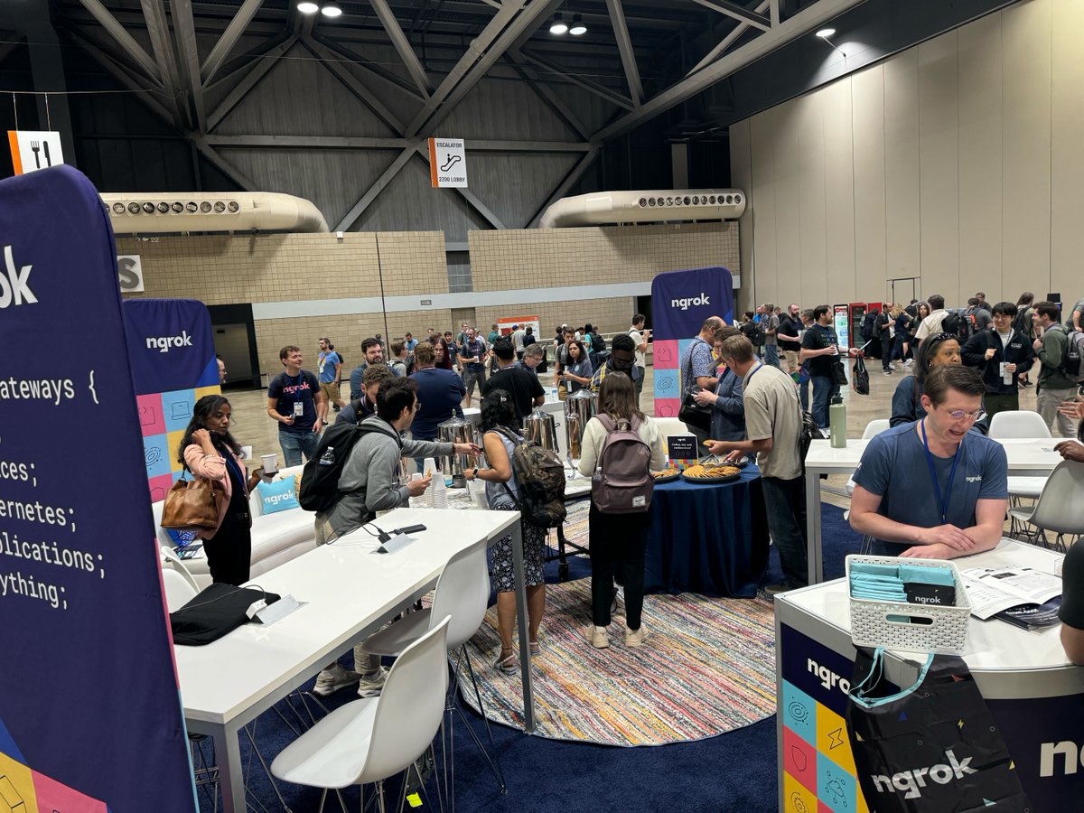 ngrokHQ's tweet image. Day 1 at #KCDC2024 is buzzing! 

Be sure to swing by booth #201 to meet the ngrok team and grab some cookies, coffee and tea on us! 🍪☕🍵