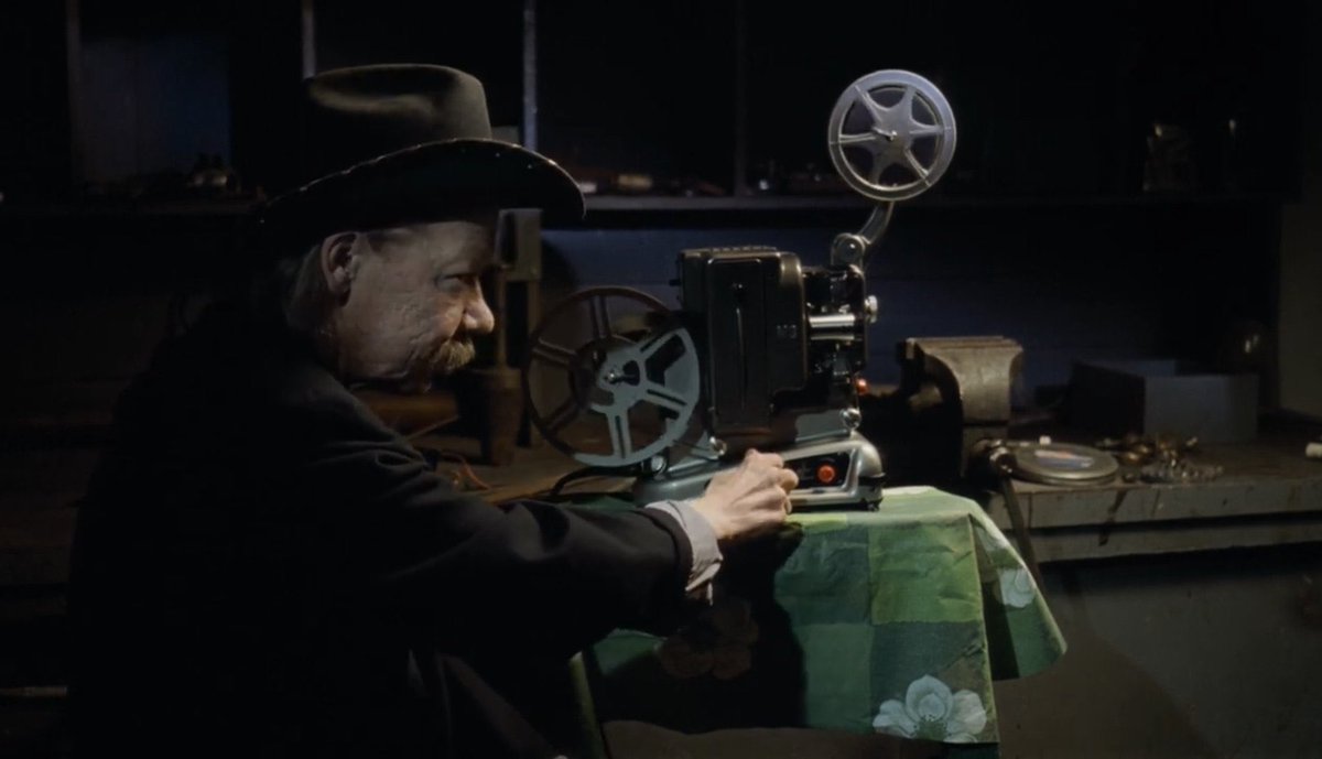 elrau007's tweet photo. 📽 1531 | Valimo (2007)
-
🎬 Aki Kaurismäki
-
#ElCineQueHeVisto✔️
#Valimo #AkiKaurismäki https://t.co/w6FYJXJNg1