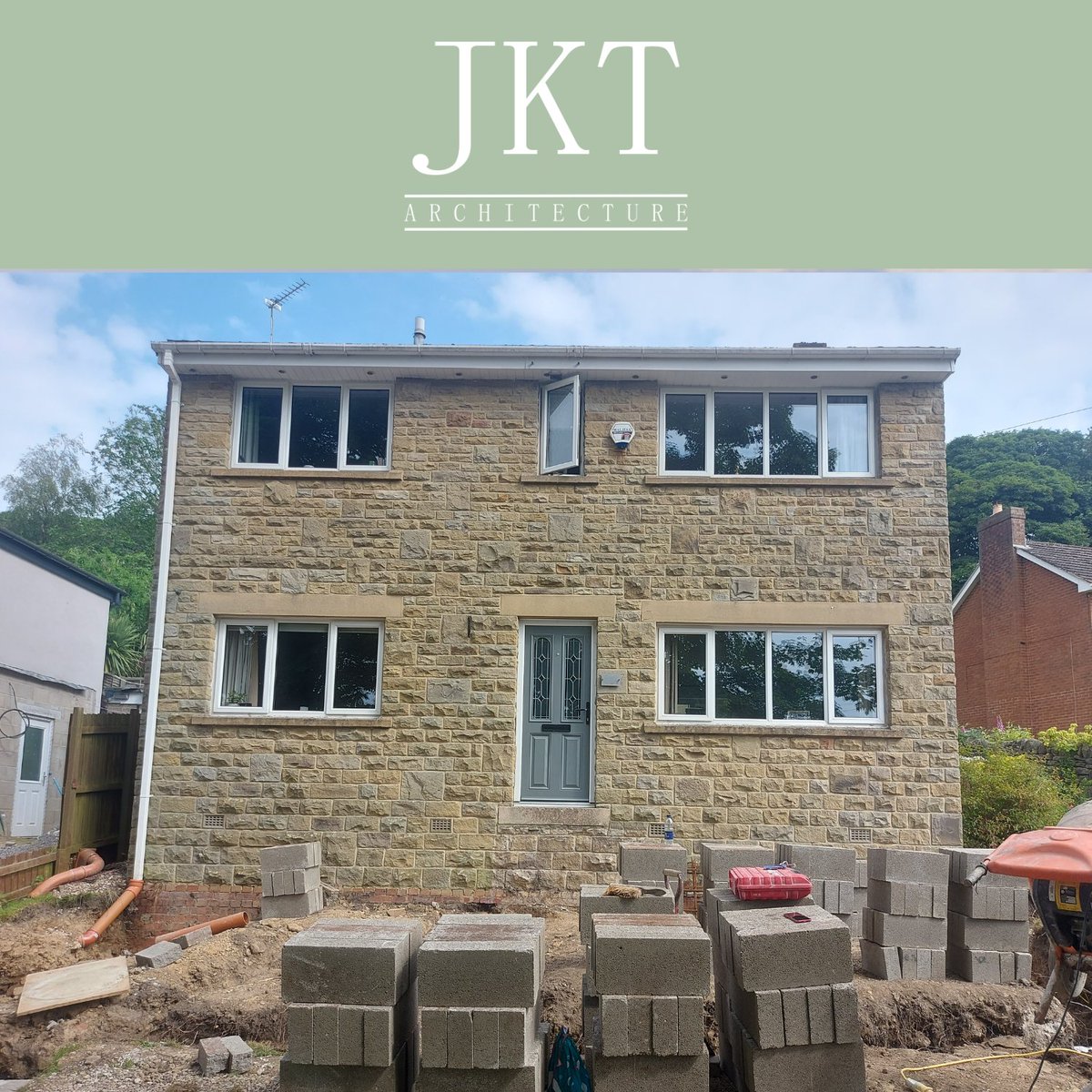 JKTarchitecture's tweet image. We&apos;re very pleased to say that work is well underway at one of our smaller domestic sites in #Halifax.

The drainage works have been amended, the foundations are in place, and the block walls are in the process of being built up to DPC (damp proof course).