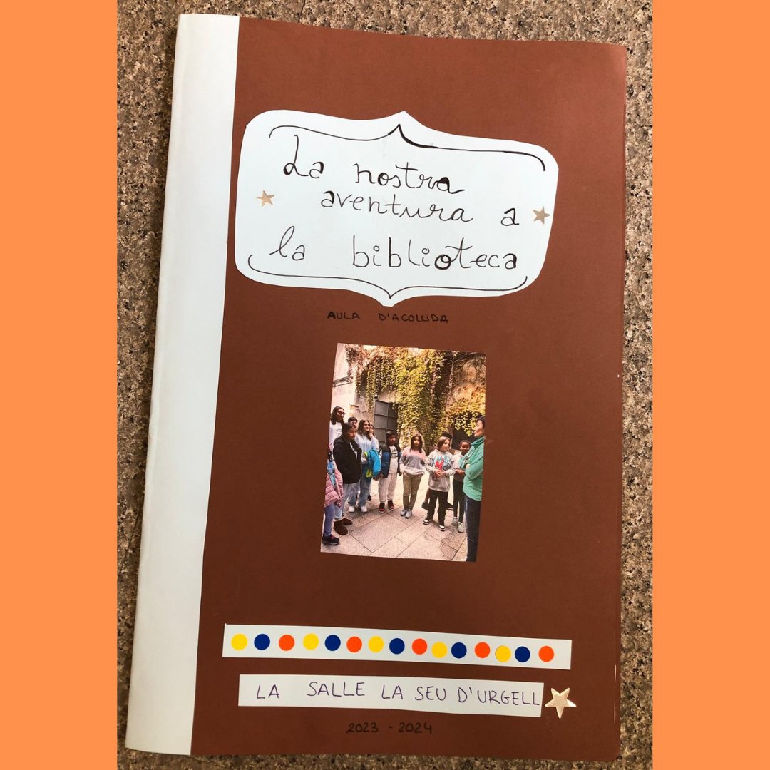 BiblioSeuUrgell's tweet photo. Aquest curs em realitzat un #clubdelectura molt especial, amb els alumnes de l' #aulaacollida de @LaSalleLaSeu.
L'experiència l'hem gaudida tots molt i els #alumnes ens han fet un bonic regal de record.
Fins el curs vinent!
@ajlaseu @culturalaseu @bibliotequeslle @bibliotequescat https://t.co/Ti5oA5qRaT