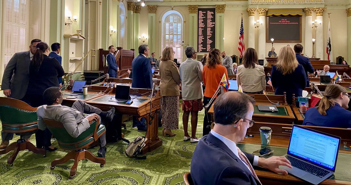Assemblymember Tina McKinnor (@asmtinamckinnor) on Twitter photo Proud to link arms with my sisters & brothers to protect LGBTQ+ Californians. We must always lead with love. #ab1955 <a href="/AsmChrisWard/">Assemblymember Chris Ward</a> Proud to link arms with my sisters & brothers to protect LGBTQ+ Californians. We must always lead with love. #ab1955 <a href="/AsmChrisWard/">Assemblymember Chris Ward</a>