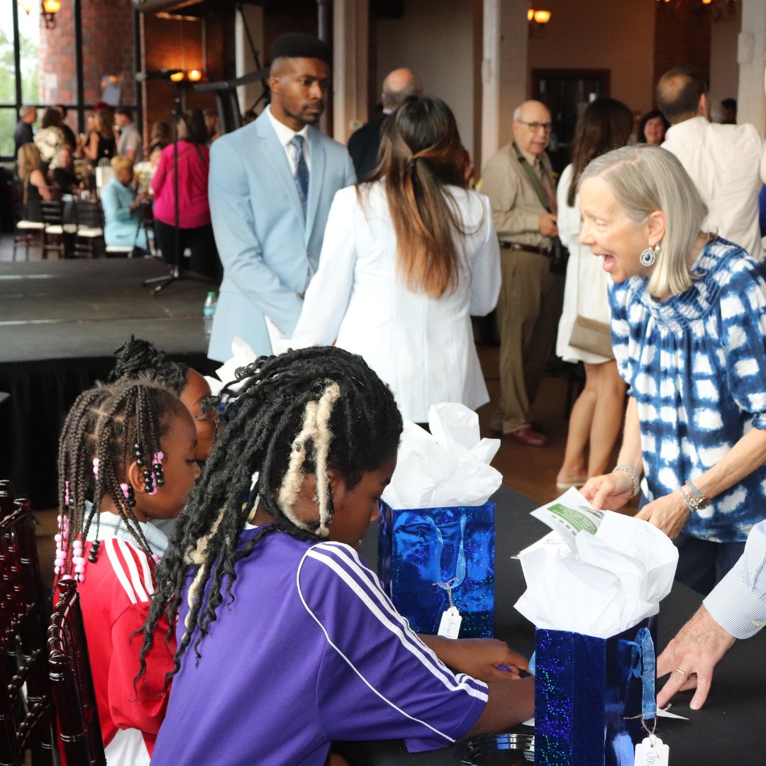 Cleveland SCORES tweet media