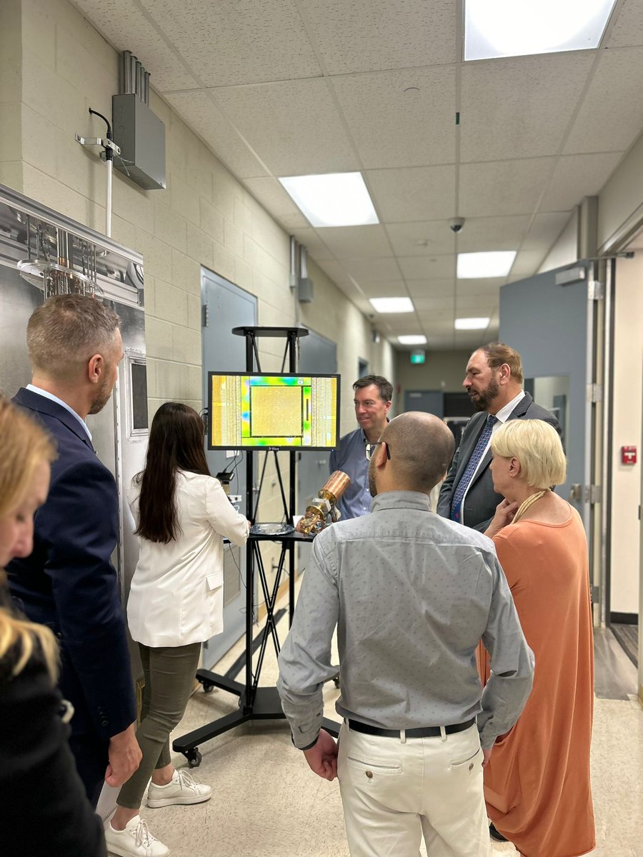 JagrupBrar1's tweet photo. MLA @routledge_janet & I had an Exciting tour of @dwavequantum ! Their work in quantum computing is truly groundbreaking. Proud to see #BC leading in tech innovation! 🚀
#QuantumComputing #Innovation #TradeBC #SurreyBC #Bcpoli https://t.co/0wkFSbuJL4