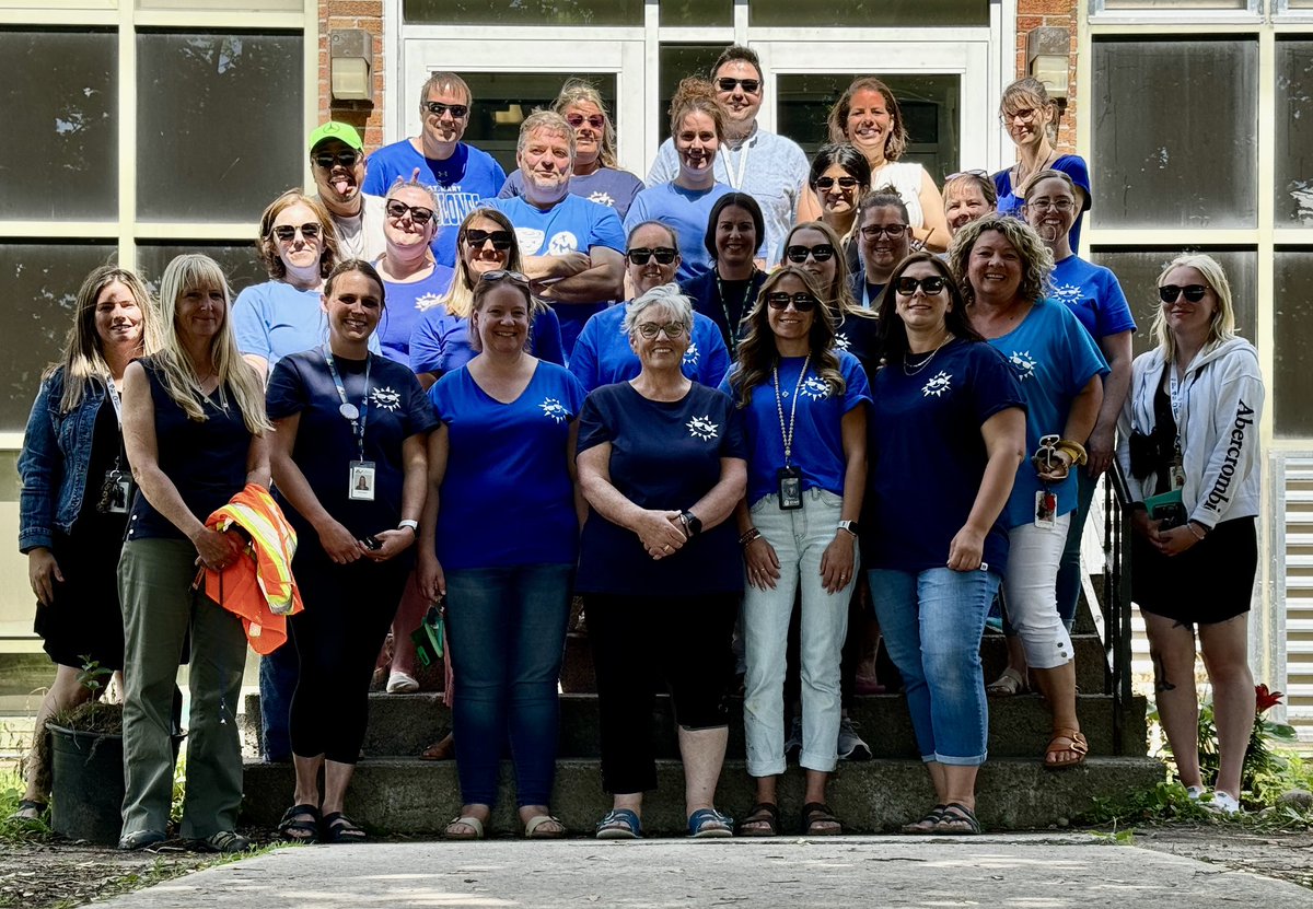 StMaryCford's tweet photo. We hope you all have a blessed &amp; wonderful summer filled with memories, laughter &amp; fun! On behalf of the staff of St. Mary Campbellford…
Dear Families,
“TAG YOU’RE IT! LOVE ST. MARY’S!”
@PVNCCDSB https://t.co/PWYepKh4gV
