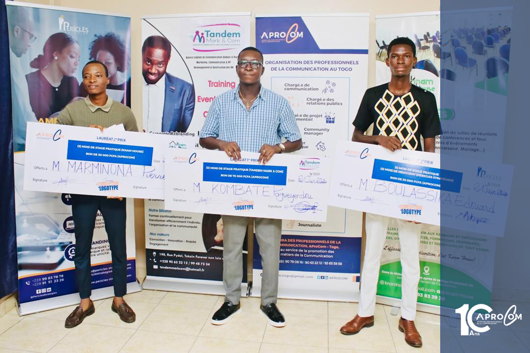 Trois (03)étudiants ont été récompensés :

1er prix : KOMBATE Pagueyendou Prince (ISICA &amp; ISIC-Bordeaux)
2e prix : MARMINONA Maguédiguina (Collège de Paris Togo)
3e prix : BOULASSIKA Edouard (ISICA)

2/⤵️